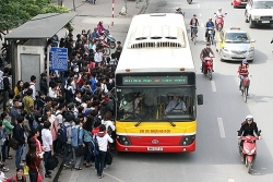 Hà Nội mở thêm nhiều tuyến xe buýt, bố trí làn đường ưu tiên
