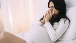 Ô nhiễm nặng: Phụ nữ mang thai nên hạn chế ra đường