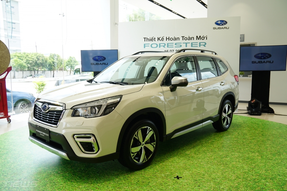 subaru forester tiep tuc giam gia quyet dau voi honda cr v va mazda cx 5