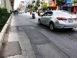 Hà Nội cải tạo đường Trần Phú vì lún võng, chưa có vạch sơn