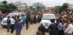 Hai gia đình ở Nghệ An đã nhận thi thể người thân tử vong ở Anh