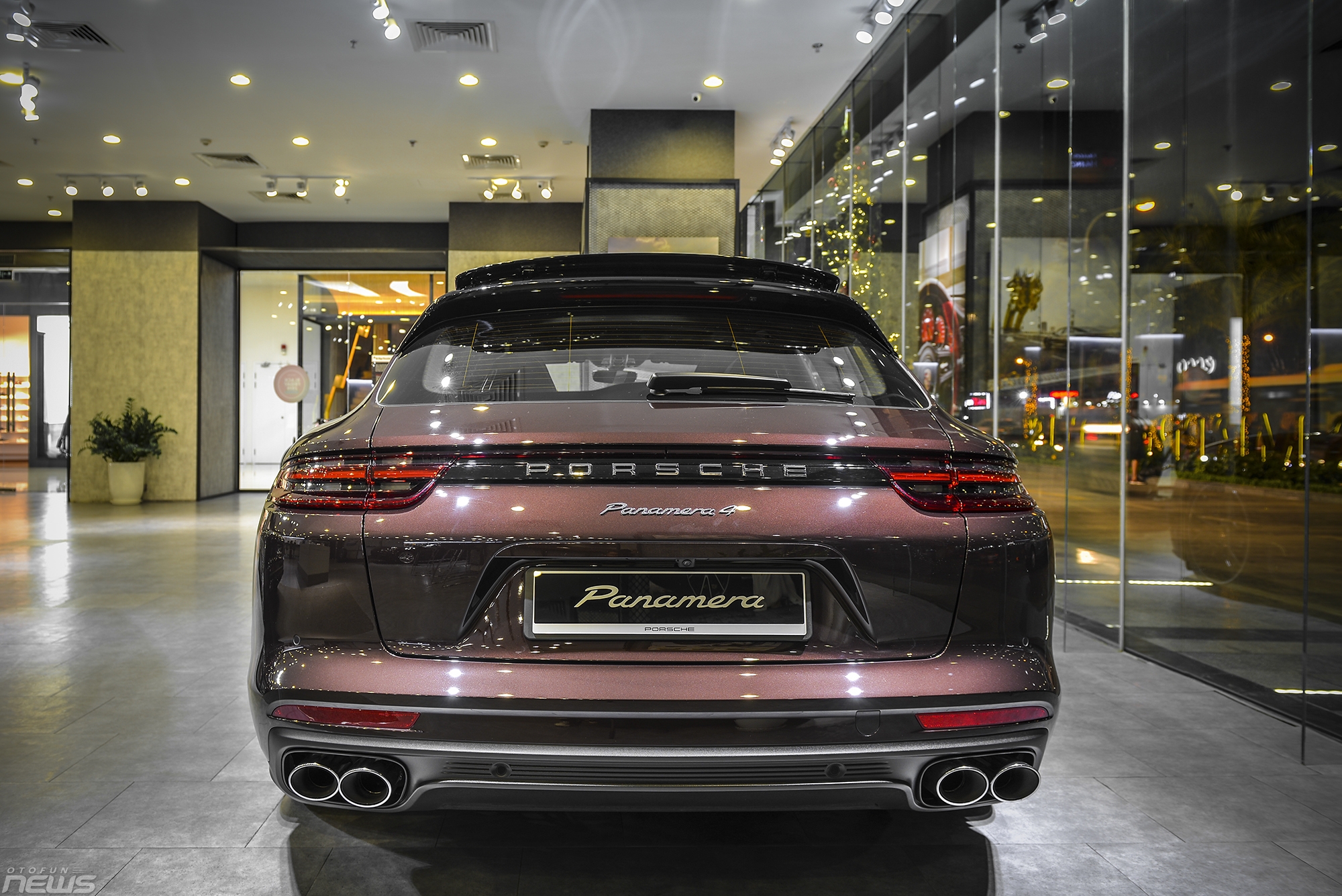 porsche panamera 4 sport turismo cua hiem co kho tim tai viet nam