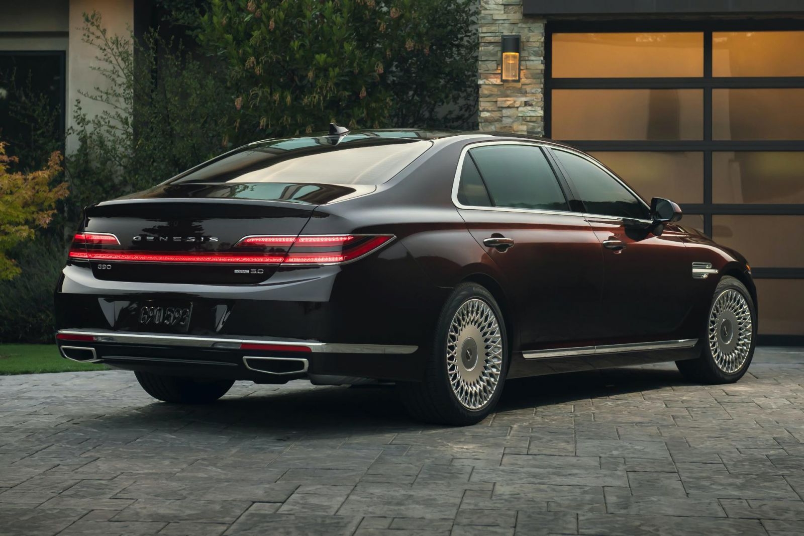 genesis g90 2020 so huu hang loat cai tien dang gia