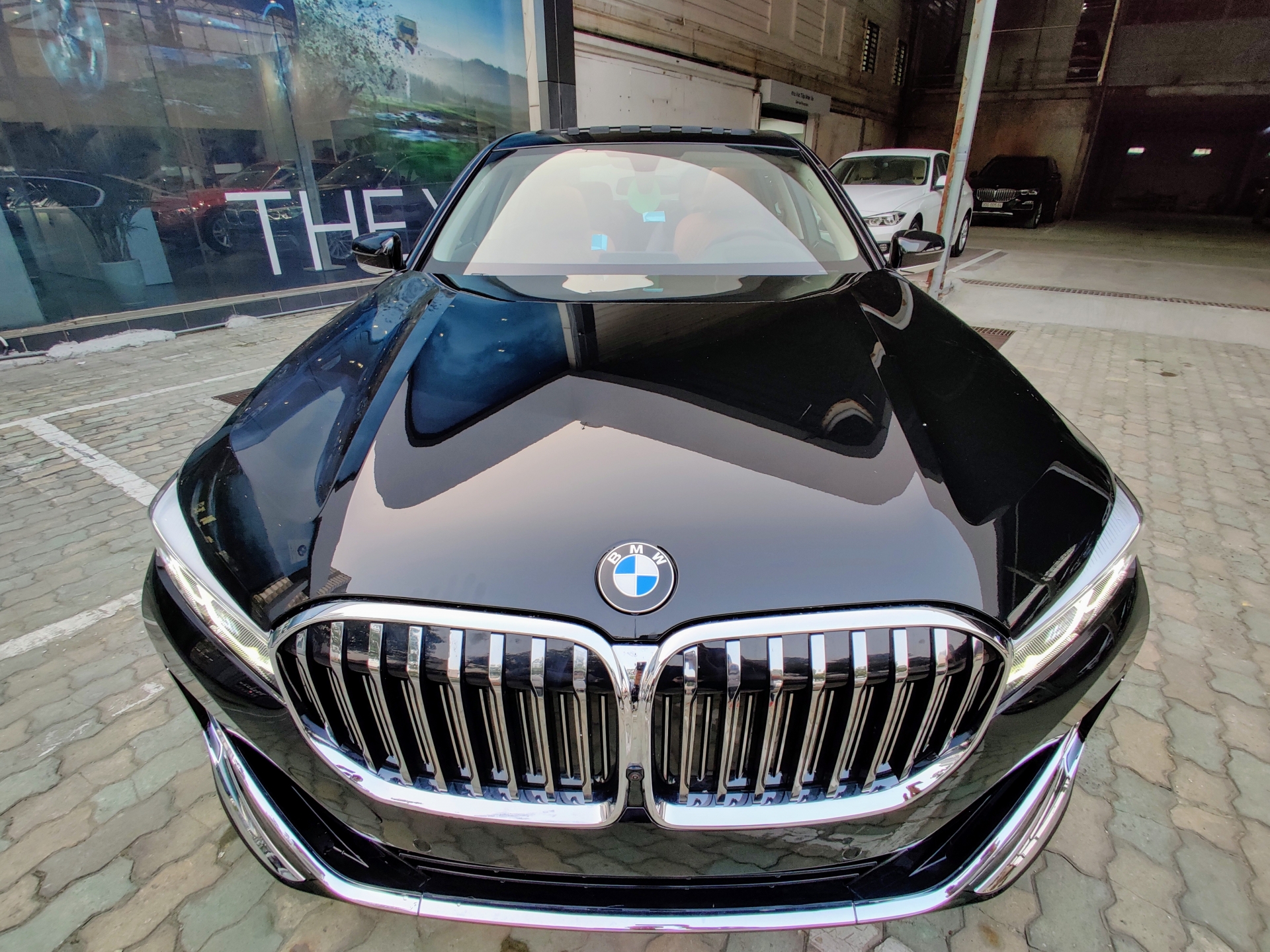 bmw 740li phien ban moi gia 56 ty dong tai viet nam