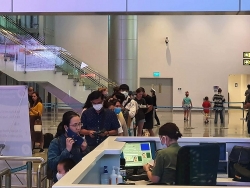 Trở về từ Trung Quốc, cô gái ở Quảng Nam không được giám sát y tế tại sân bay