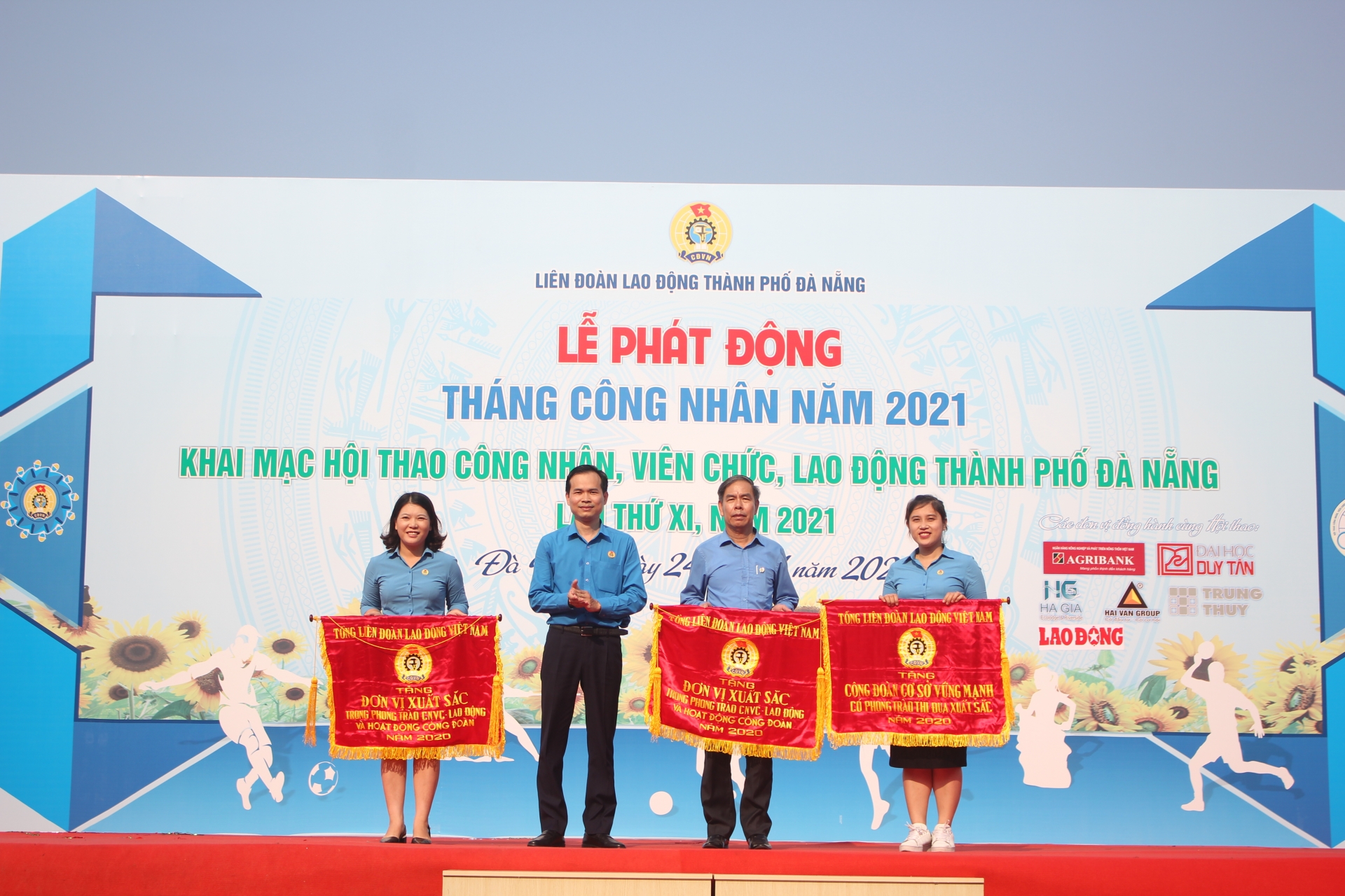 Đà Nẵng: Hơn 1.000 người lao động tham gia phát động Tháng Công nhân 2021