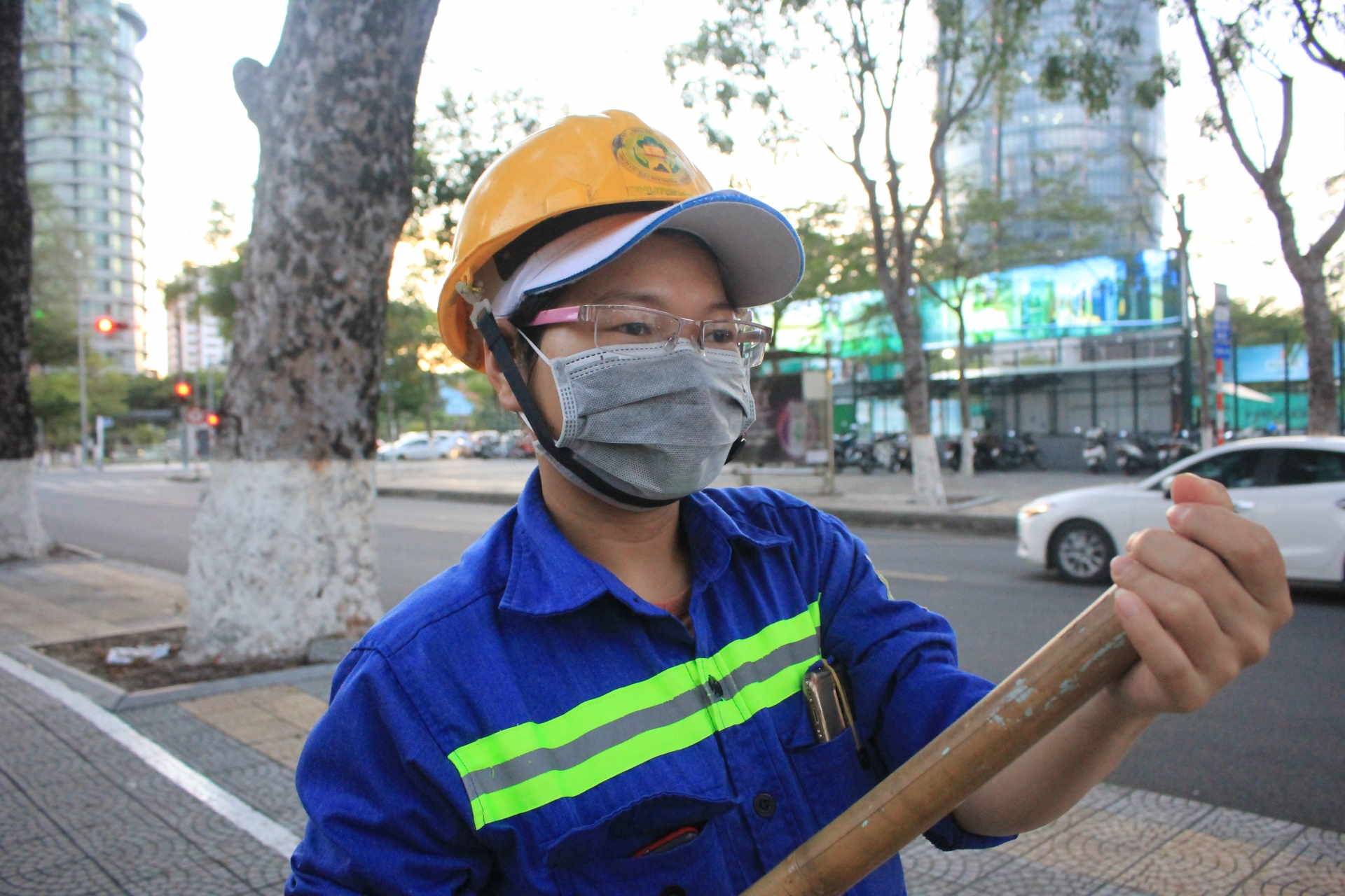 Gặp gỡ chị công nhân với niềm vui nhặt được của rơi trả lại người mất