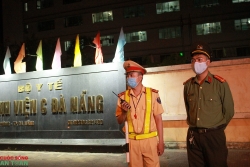 Đà Nẵng: Những hình ảnh đầu tiên về thời điểm phong tỏa 4 tuyến đường quanh 3 bệnh viện