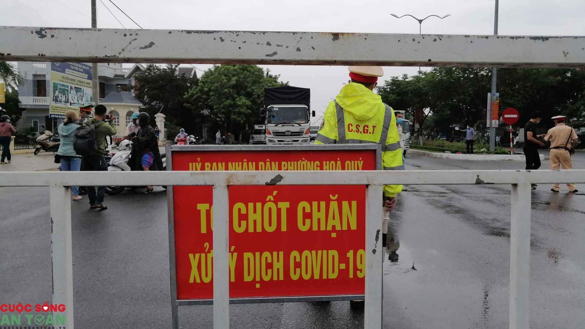 Kiểm soát nghiêm ngặt tại 8 chốt kiểm dịch ở các cửa ngõ ra vào Đà Nẵng