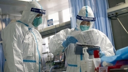 Thêm 97 ca tử vong ở Trung Quốc, số người chết vì virus corona tăng lên 910 người