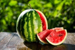 Tác dụng của trái dưa hấu đối với sức khỏe mà bạn nên biết