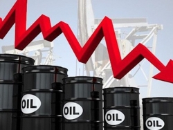 Giá xăng dầu 24/8: Tiếp tục lao dốc do Trung Quốc "mạnh tay" nâng thuế với Mỹ