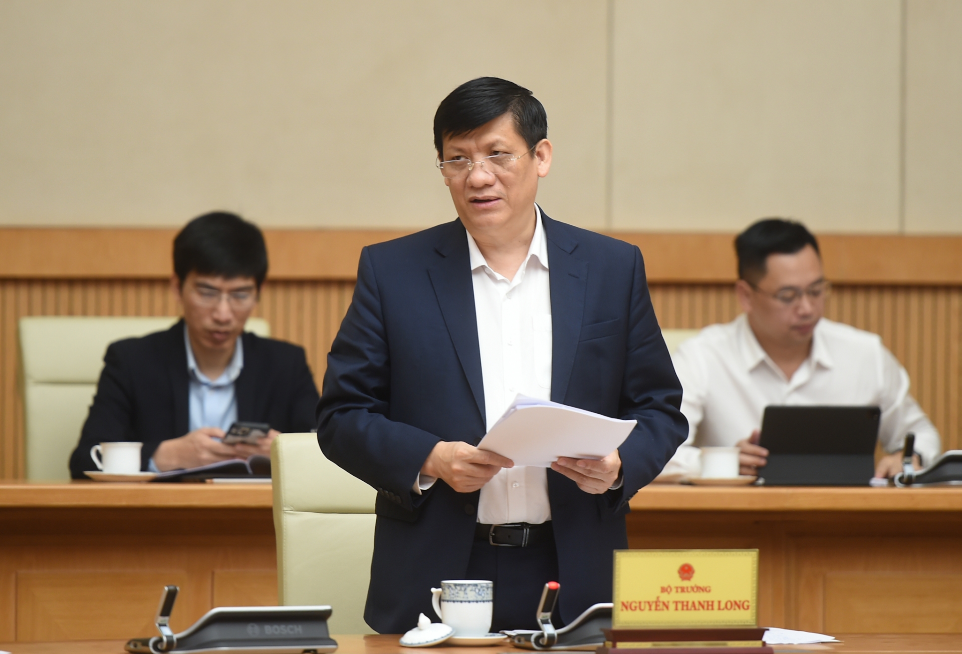 Thủ tướng Nguyễn Xuân Phúc chủ trì cuộc họp trực tuyến toàn quốc về Covid-19