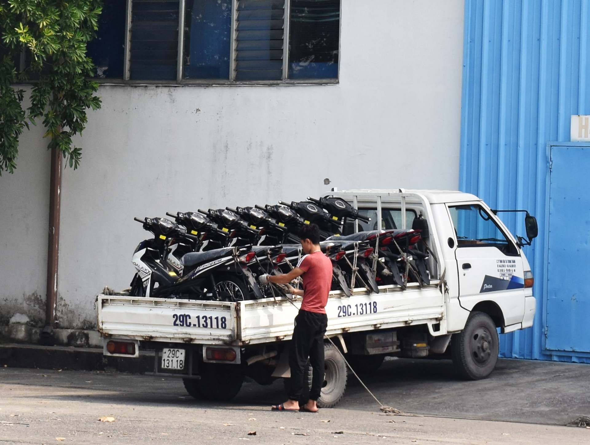 loi tam su dau den quan long cua nguoi cong nhan lam tu buoi so khai