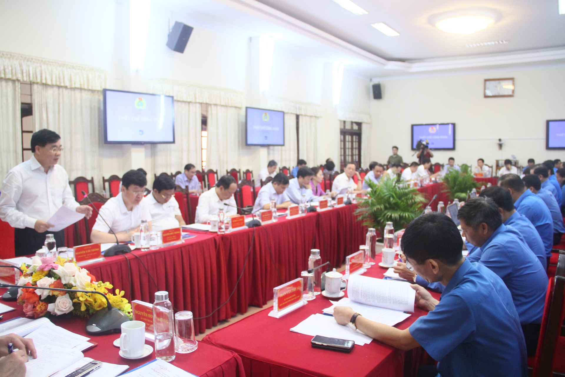 Tổng LĐLĐ Việt Nam và Tỉnh ủy Nghệ An ký kết phối hợp công tác
