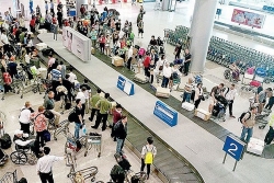 Hành khách bị phạt 8,5 triệu đồng vì đánh nhân viên hàng không