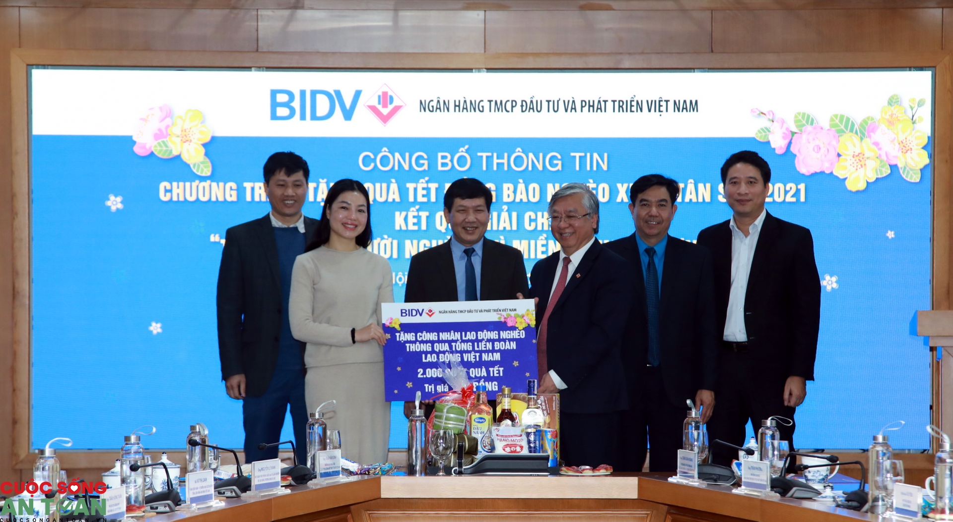 BIDV tặng 60.000 suất quà Tết cho đồng bào nghèo cả nước