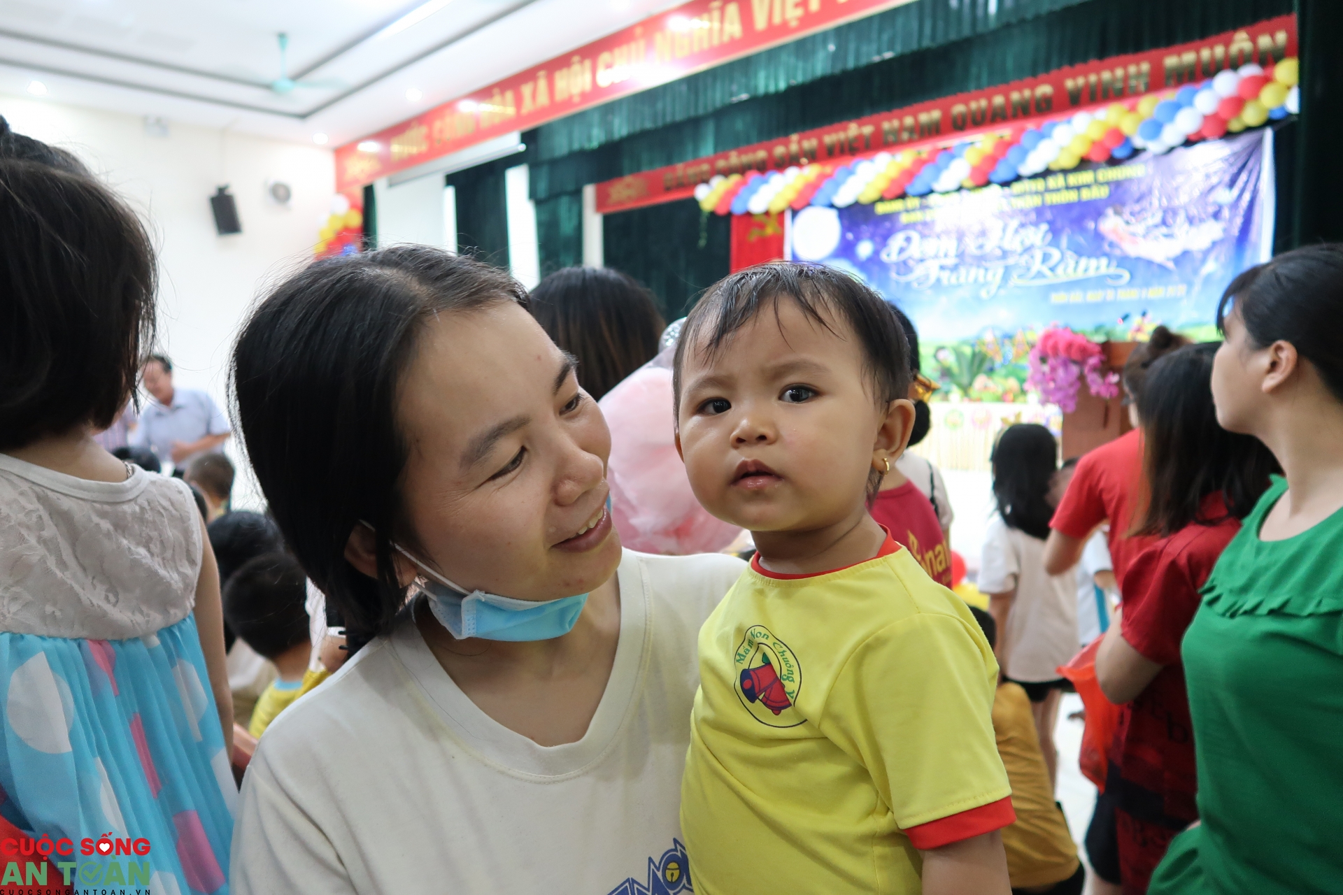 Hà Nội: Đón Tết Trung thu tại thôn Bầu, nơi có hơn 9.000 công nhân ở trọ