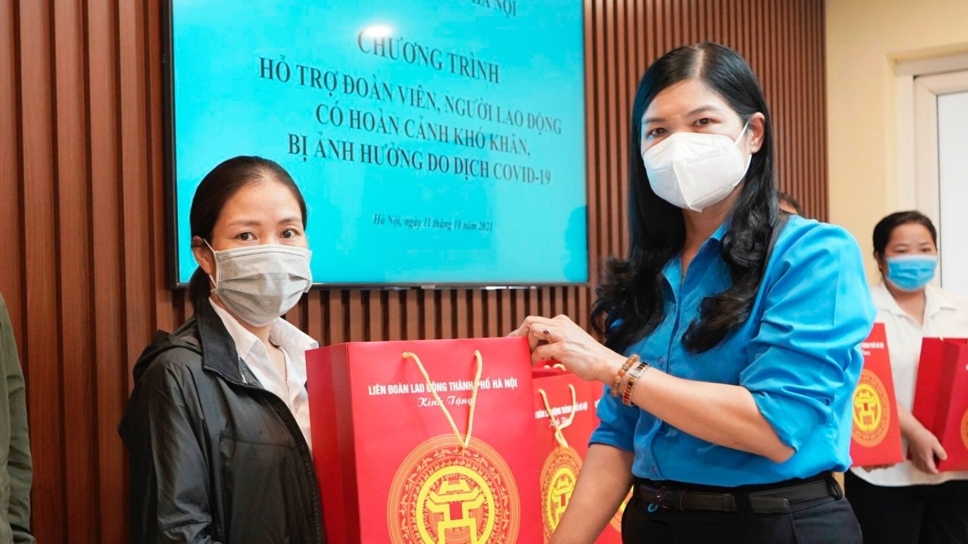 Công đoàn Hà Nội: Đồng hành cùng doanh nghiệp và người lao động vượt khó