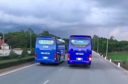 Đoàn xe Công ty Doosan Việt Nam nghênh ngang cản đường xe chữa cháy