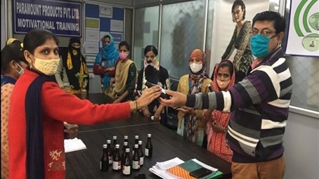 Các nhà máy may Ấn Độ: Nỗ lực bảo đảm sức khỏe cho lao động nữ