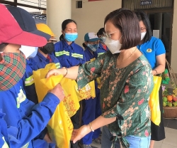Nhà Văn hóa Lao động TP Đà Nẵng: Trao 800 chiếc bánh chưng cho công nhân lao động