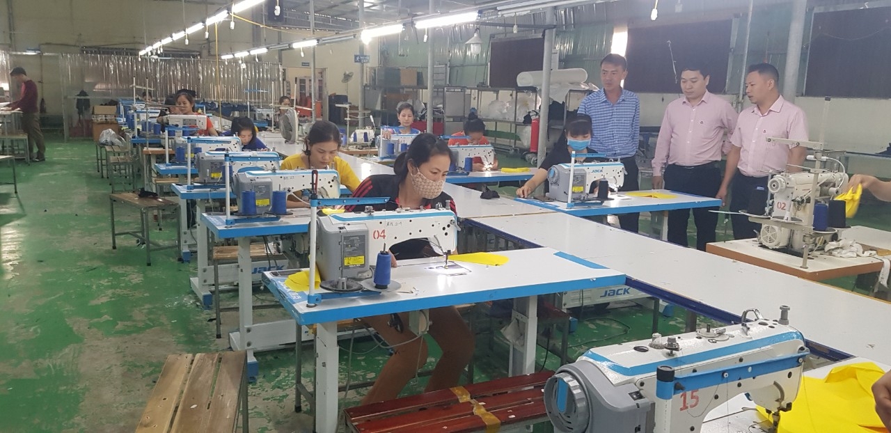 Nghệ An: Giải ngân 108,450 triệu đồng cho doanh nghiệp vay trả lương ngừng việc cho NLĐ