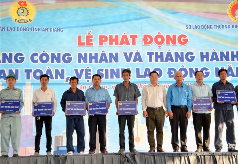 Tháng Công nhân ở An Giang Lấy đoàn viên, người lao động là trung tâm hoạt động