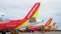 Niêm yết giá vé máy bay: Vietjet "tố ngược" Vietnam Airlines