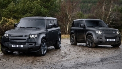 Land Rover trình làng Defender V8 2022 mạnh 518 mã lực