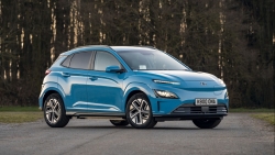 Hyundai Kona Electric 2021 có giá khởi điểm từ 46.231 USD