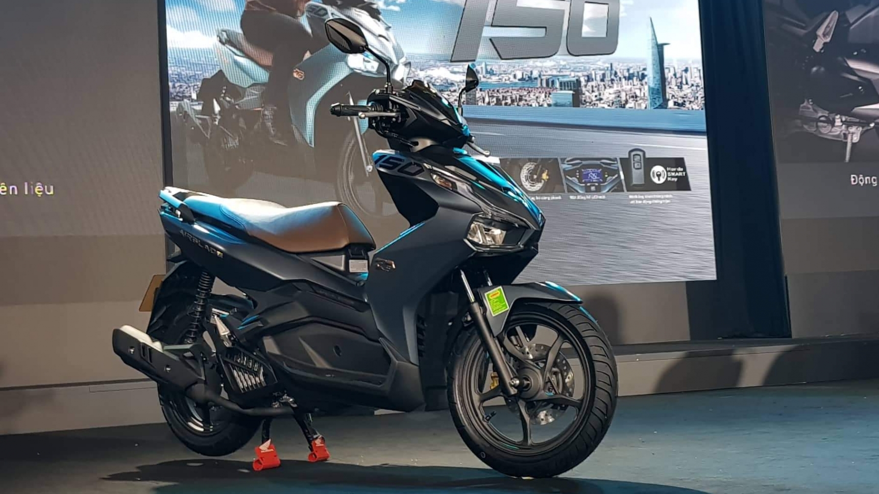 Ra mắt Honda Airblade 150