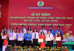 Công đoàn viên chức TP Hồ Chí Minh tuyên dương 90 Gương sáng Đảng viên năm 2020