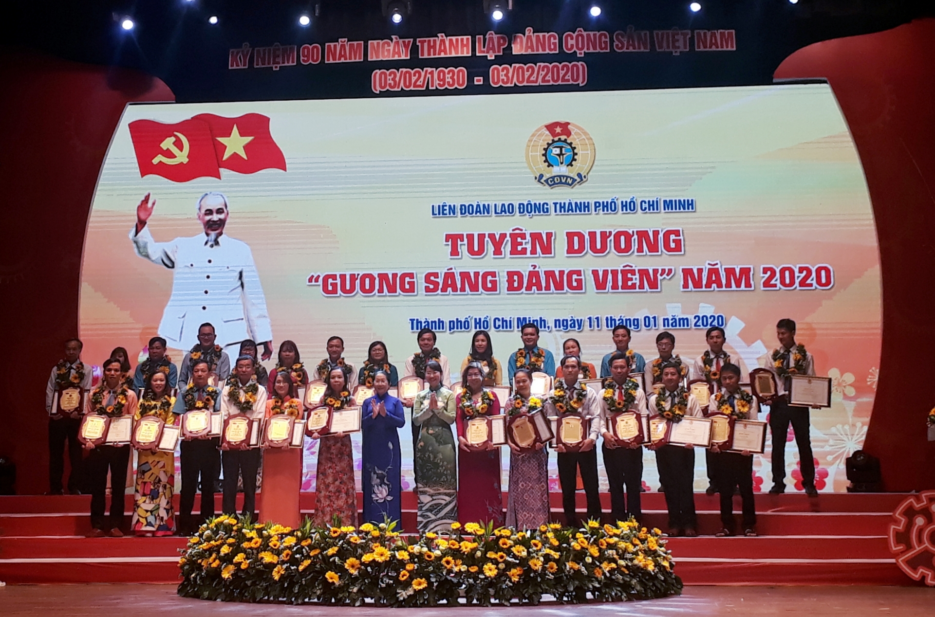 ldld tpho chi minh tuyen duong 90 guong sang dang vien