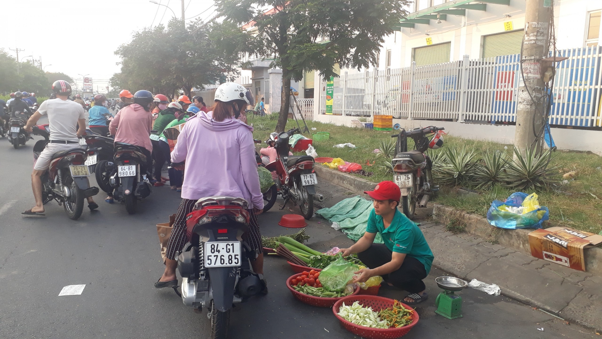 cho coc tai khu cong nghiep tiem an nguy co mat an toan ve sinh thuc pham