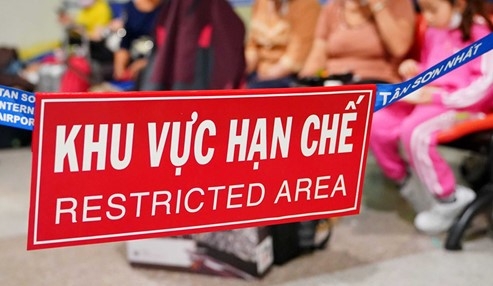 TP.HCM: 11 người đã được cách ly trên cùng chuyến bay với ca thứ 17 nhiễm Covid-19