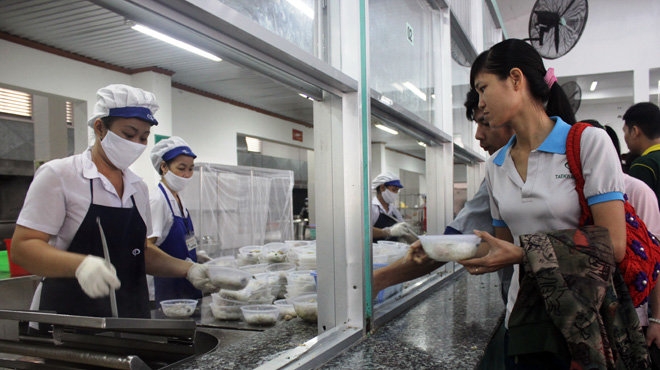 Bữa ăn sáng 4.000 đồng vẫn đảm bảo dinh dưỡng cho người lao động
