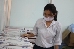 “Bảo vệ Blouse trắng": Lothamilk, SIG Combibloc tặng 300 thùng sữa cho BV Nhi đồng 1,2