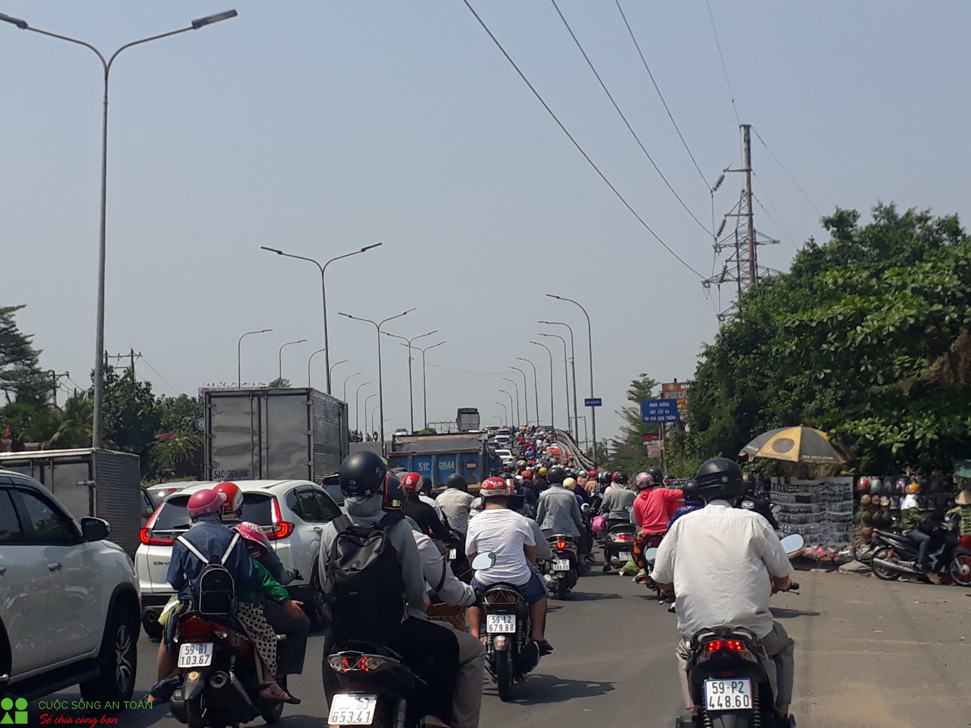 tp hcm ve cac tinh mien tay ket cung nguoi dan moi met vi nang nong