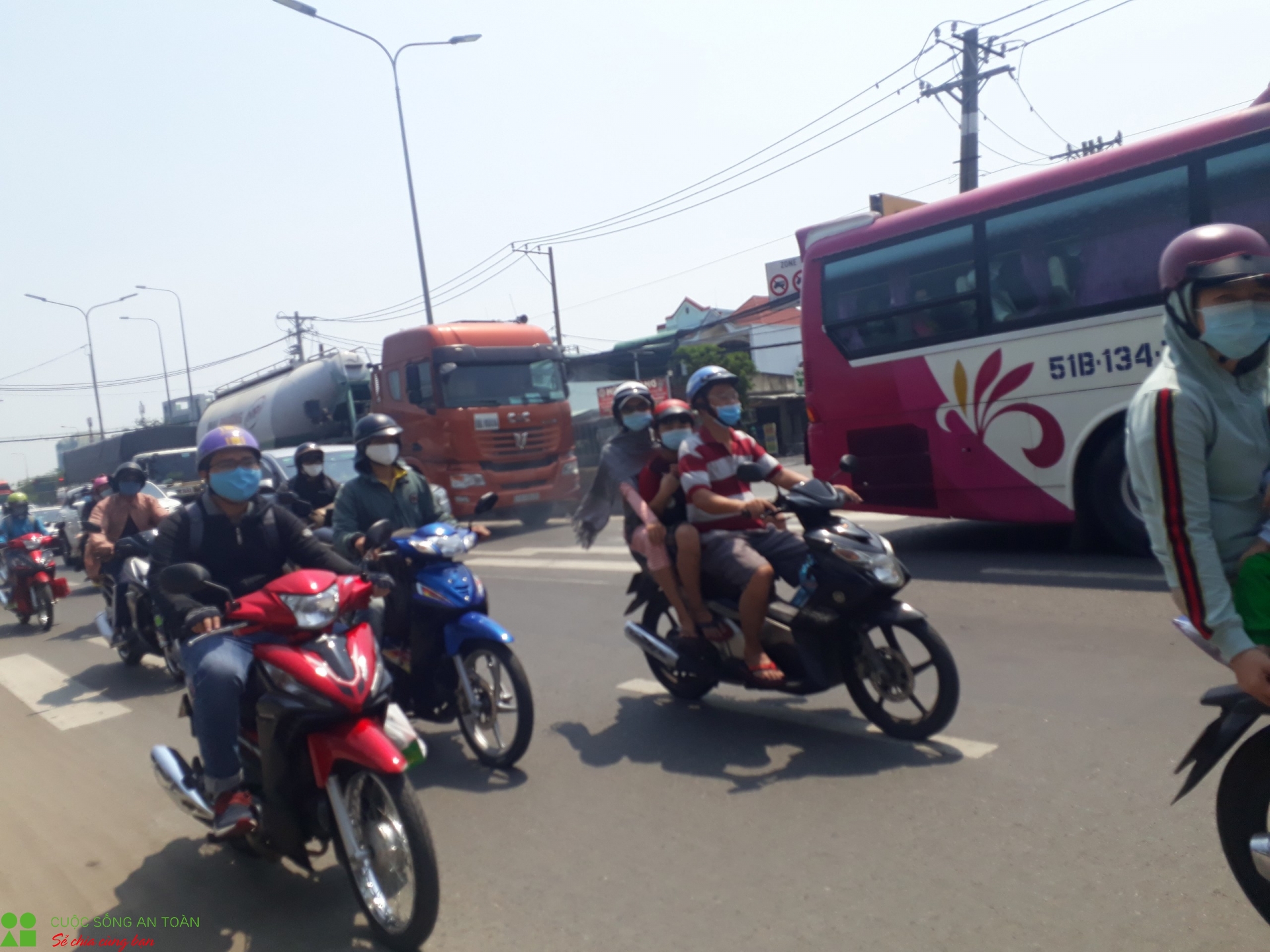 tp hcm ve cac tinh mien tay ket cung nguoi dan moi met vi nang nong