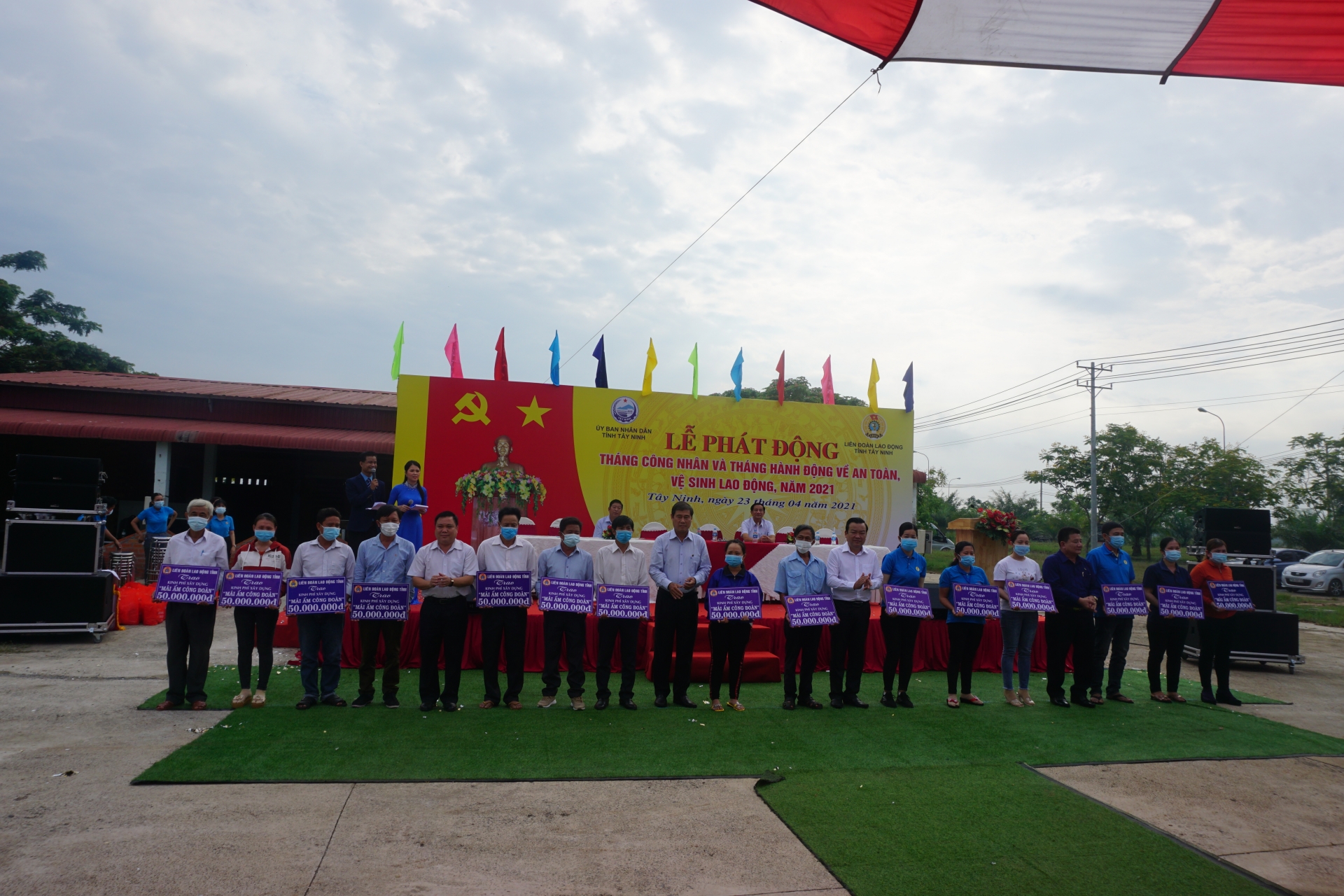 Tây Ninh tổ chức nhiều hoạt động ý nghĩa, thiết thực trong Tháng Công nhân 2021