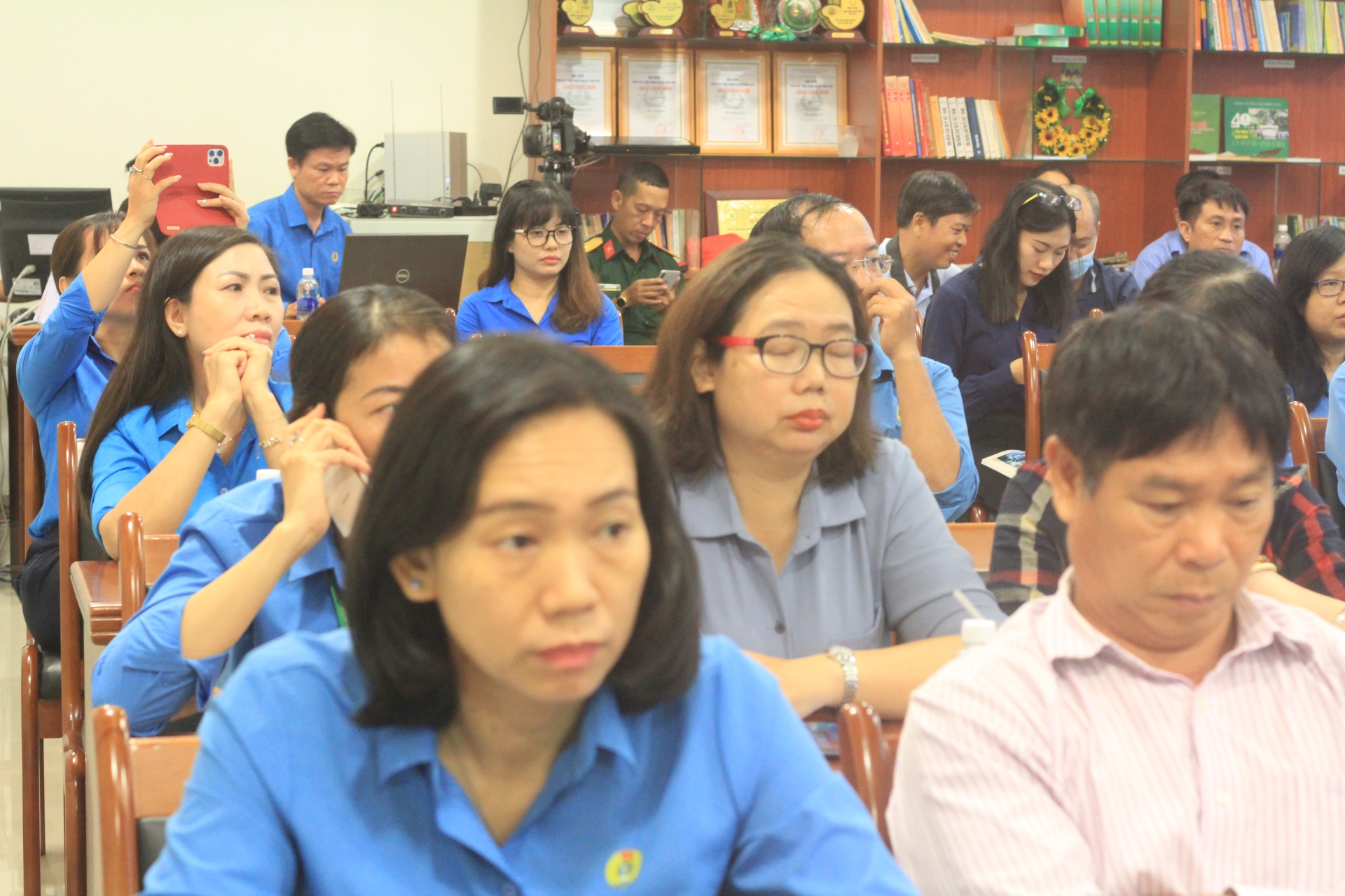 Công đoàn Cao Su Việt Nam đẩy mạnh hỗ trợ cho người lao động trong Tháng Công nhân 2021