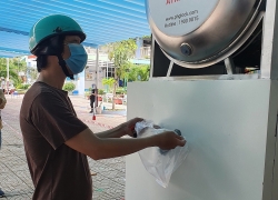 "ATM Gạo" hỗ trợ người dân và lao động khó khăn