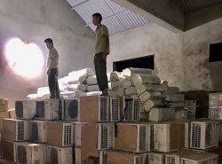Thu giữ lô hàng hóa nhập lậu có giá trị ước tỉnh nửa tỷ đồng ở Quảng Bình