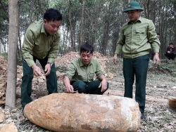 Giải phóng mặt bằng, phát hiện quả bom "khủng" nặng 350kg