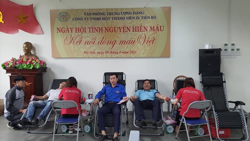 Vận động hiến máu là nhiệm vụ thường xuyên của Công đoàn
