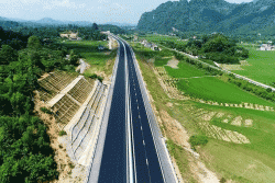 Sơn La kiến nghị xây dựng cao tốc Hoà Bình - Mộc Châu tổng vốn hơn 3.300 tỷ đồng