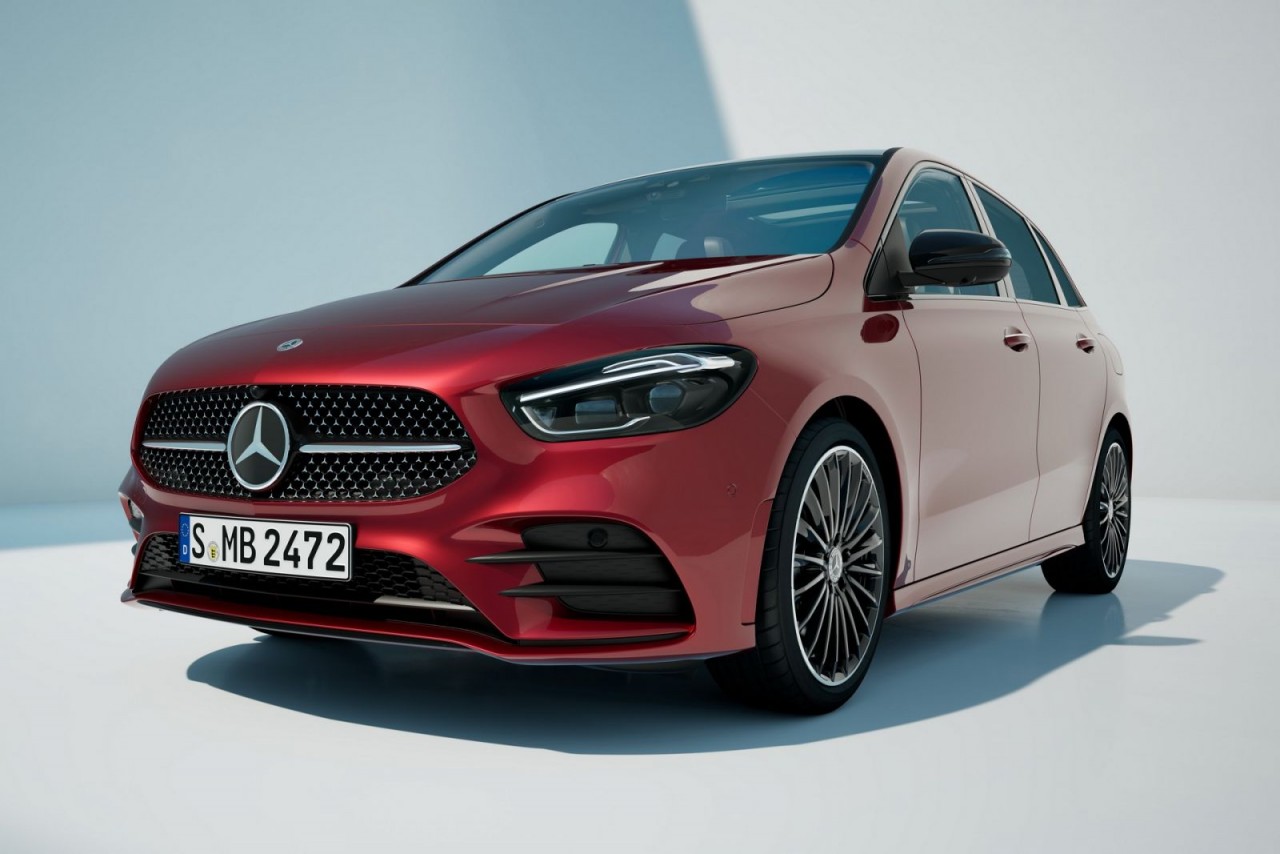 Mercedes-Benz phiên bản 2023 tăng giá bán