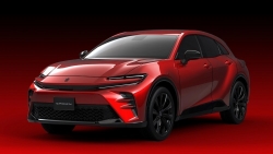 Toyota Hilux 2023 đã bắt đầu xuất hiện tại các đại lý