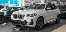 BMW X3 lắp ráp giá 1,989 tỷ đồng tại đại lý